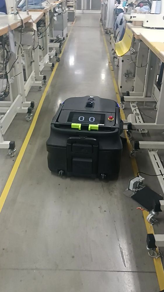 MT1 giữa các chuyền may tầng 3